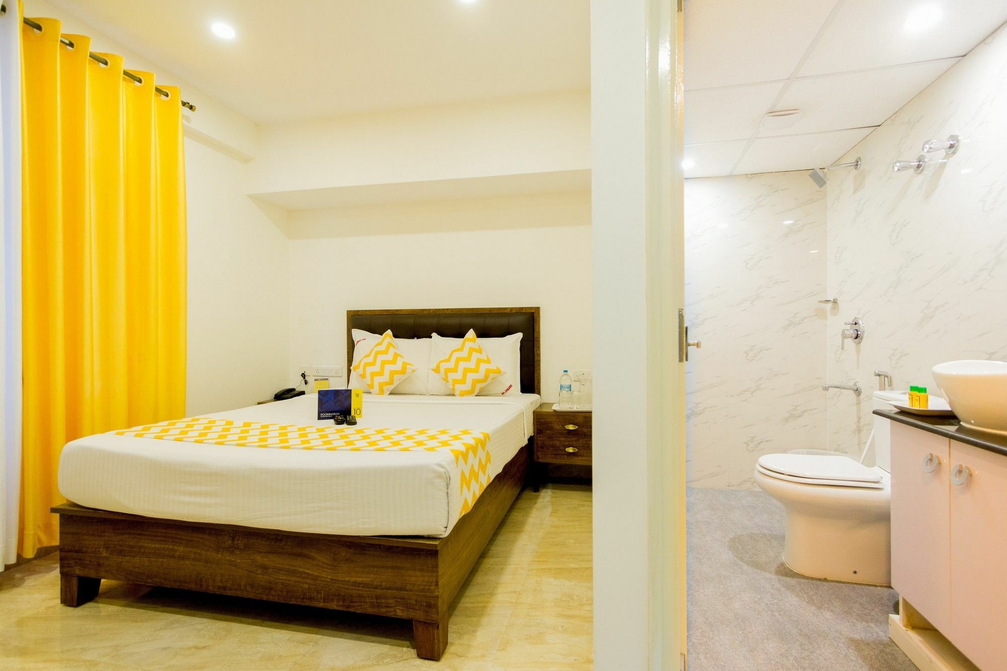 Fabhotel Oakwey Inn - Indiranagar Bangalore Exteriör bild