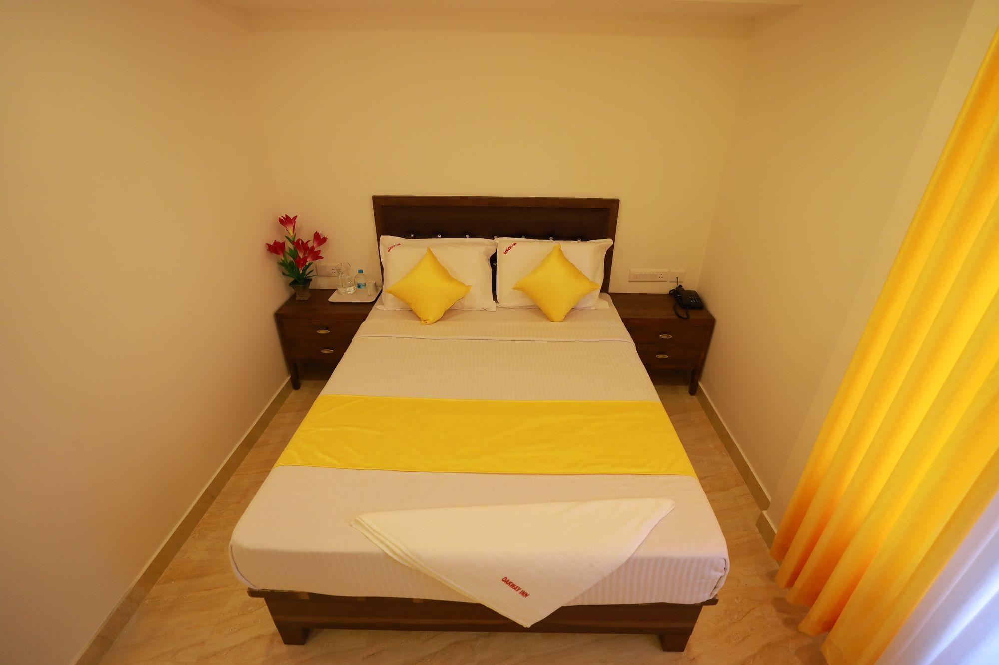 Fabhotel Oakwey Inn - Indiranagar Bangalore Exteriör bild